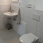 Vollmoebliertes Mit Balkon Διαμέρισμα