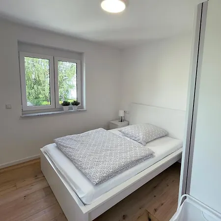 Vollmoebliertes Mit Balkon アパート *