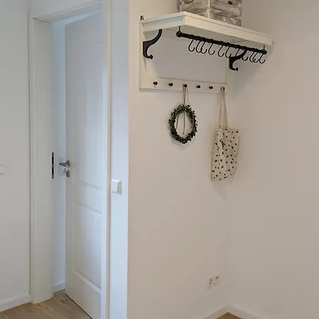 Vollmoebliertes Mit Balkon * 진델핑겐