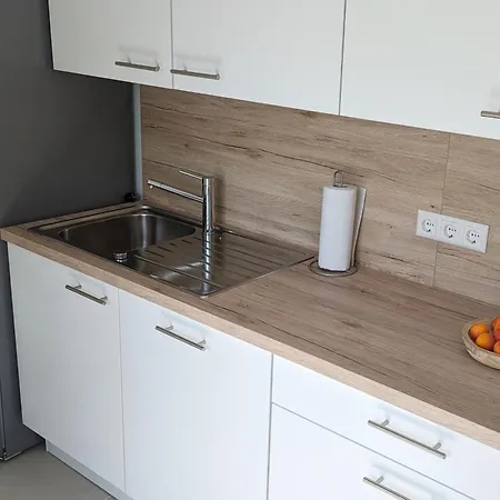 Vollmoebliertes Mit Balkon * ジンデルフィンゲン