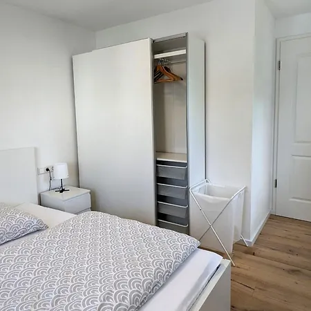 Vollmoebliertes Mit Balkon *