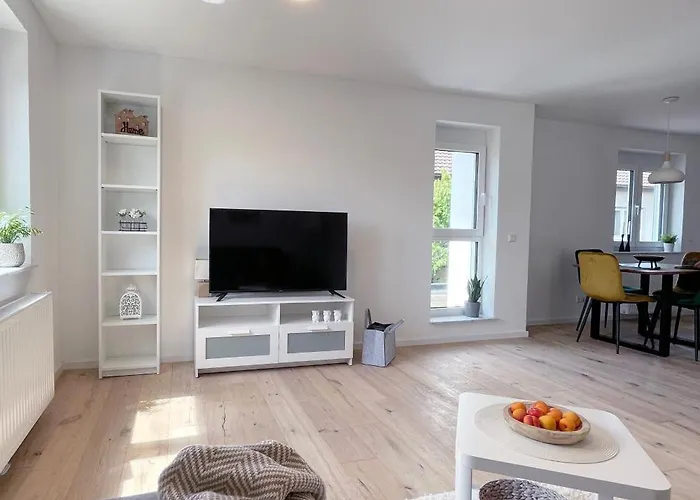 Vollmoebliertes Mit Balkon *